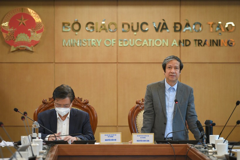 Bộ trưởng Giáo dục và Đào tạo Nguyễn Kim Sơn phát biểu tại hội nghị.
