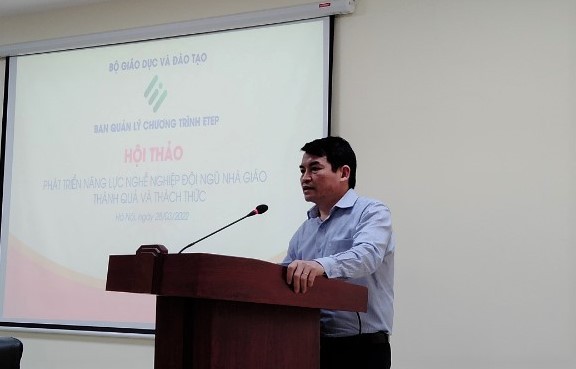 Ông Phạm Tuấn Anh, Phó Cục trưởng Cục Nhà giáo và Cán bộ quản lý giáo dục phát biểu tại hội thảo.