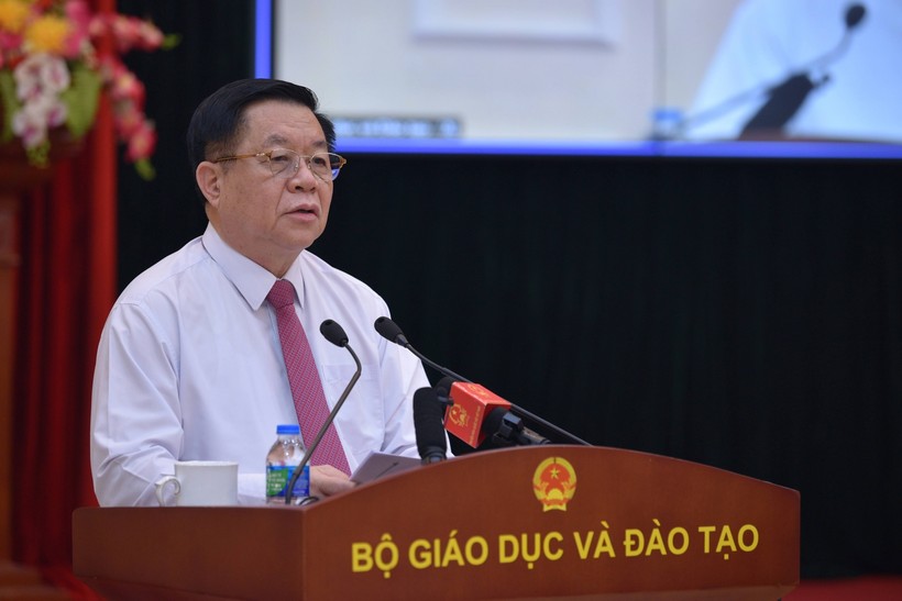 Trưởng ban Tuyên giáo Trung ương Nguyễn Trọng Nghĩa phát biểu tại Hội nghị.