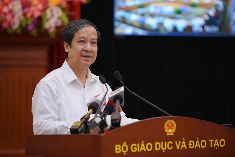 Bộ trưởng Bộ Giáo dục và Đào tạo Nguyễn Kim Sơn phát biểu tại Hội nghị.