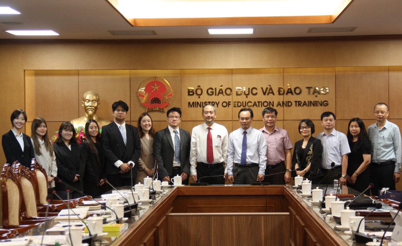 Đoàn công tác của Tổ chức mạng lưới các trường ĐH Đông Nam Á (AUN) và Tổ chức mạng lưới bảo đảm chất lượng của các trường ĐH ASEAN (AUN-QA) thăm, làm việc tại Bộ GD&ĐT.