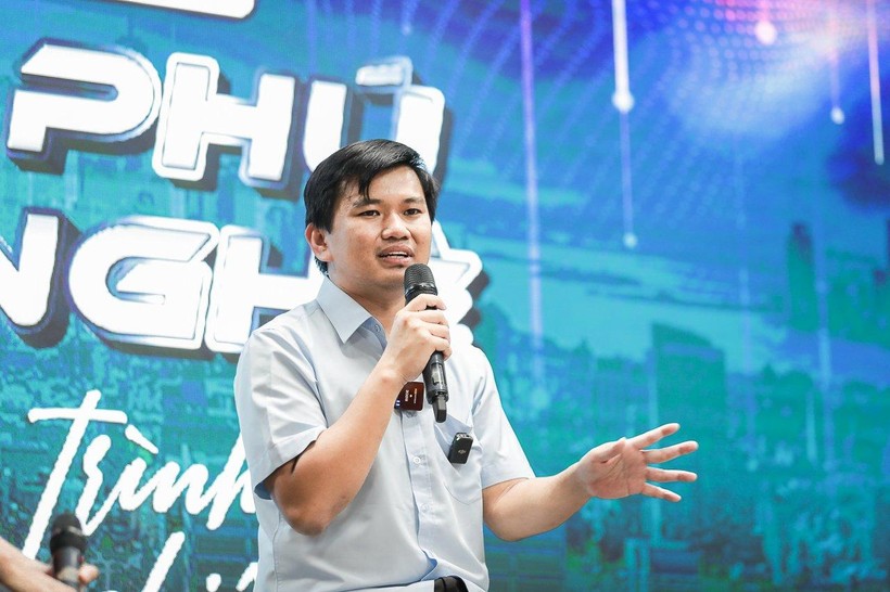 Mr. Vương Phạm chia sẻ tại talkshow “Triệu phú công nghệ & Hành trình khởi nghiệp”.