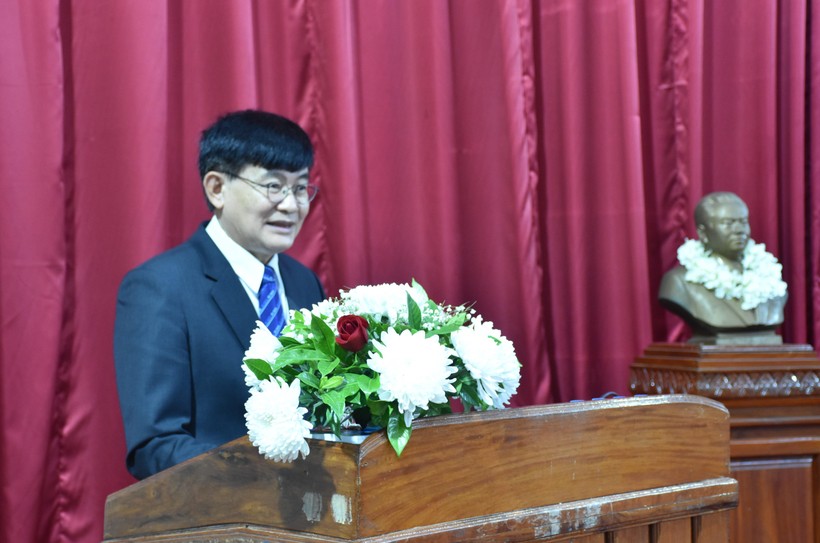 Bộ trưởng Bộ Giáo dục và Thể thao Lào phát biểu tại Diễn đàn nâng cao chất lượng đào tạo trong hợp tác giáo dục Việt Nam - Lào.