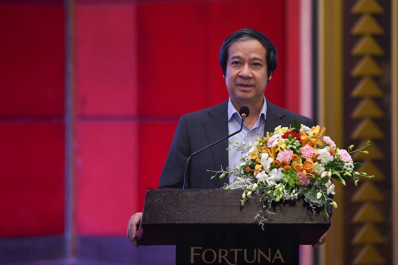 Bộ trưởng Bộ GD&ĐT Nguyễn Kim Sơn phát biểu kết luận hội thảo.