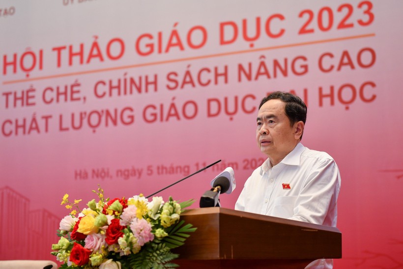 Phó Chủ tịch Thường trực Quốc hội Trần Thanh Mẫn phát biểu tại Hội thảo.