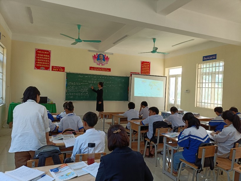 Giờ Ngữ văn tại Trường TH&THCS Văn Minh, huyện Na Rì, tỉnh Bắc Kạn.