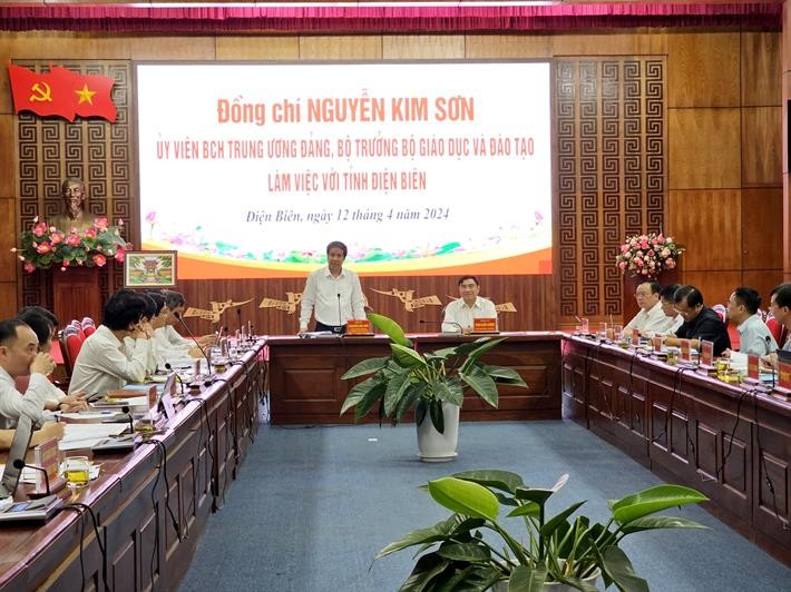 Bộ trưởng Nguyễn Kim Sơn làm việc với tỉnh Điện Biên.