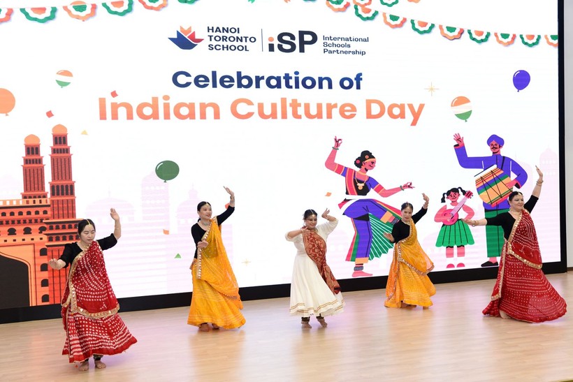Những điệu múa Ấn Độ được biểu diễn tại Ngày hội văn hóa Việt - Ấn.