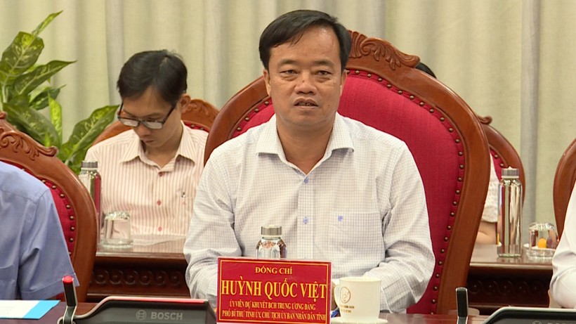 Ông Huỳnh Quốc Việt, Chủ tịch UBND tỉnh Cà Mau phát biểu tại buổi làm việc.