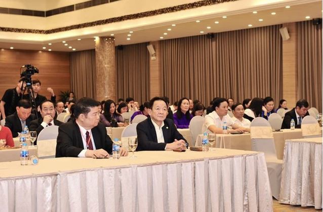 Ông Đỗ Quang Hiển - Chủ tịch UBCL Tập đoàn T&T Group, Chủ tịch HĐQT Ngân hàng SHB tại Đại hội Đại biểu toàn quốc khóa IV của Hiệp hội Doanh nghiệp nhỏ và vừa Việt Nam.