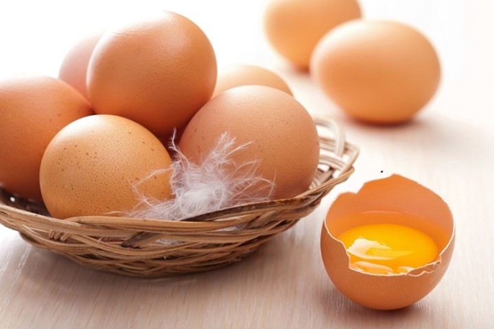 Ăn nhiều lòng đỏ trứng gà tăng đáng kể mảng xơ vữa mạch sau 40 tuổi. Ảnh minh họa