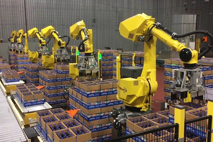 Robot mới là đối tượng đang “cướp việc làm” của hàng triệu người Mỹ
