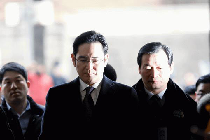 Thái tử Samsung có tiếp tục "vào tù ra không tội" như nhiều nhân vật khác của các Chaebol Hàn Quốc?