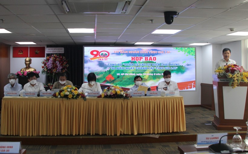 Toàn cảnh buổi họp báo công bố chuỗi các sự kiện chào mừng 90 năm ngày thành lập tỉnh Gia Lai.