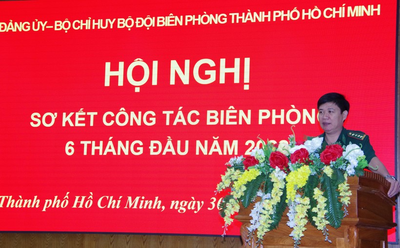 Đại tá Trần Thanh Đức, Chỉ huy trưởng bộ đội Biên phòng TPHCM phát biểu tại hội nghị.