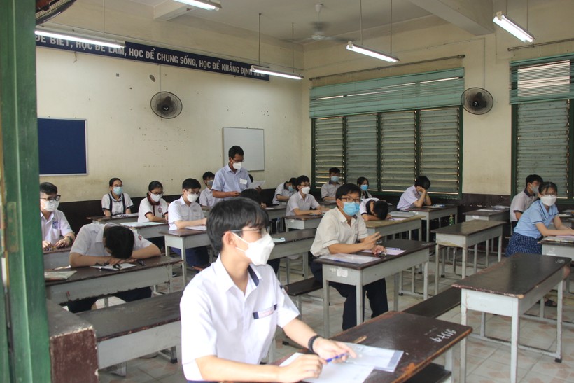 Học sinh tham gia kỳ thi tuyển sinh lớp 10 năm 2022.