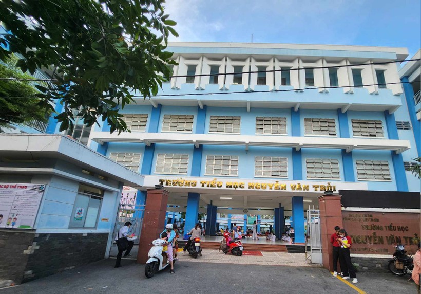 Trường Tiểu học Nguyễn Văn Trỗi, nơi xảy ra sự việc.