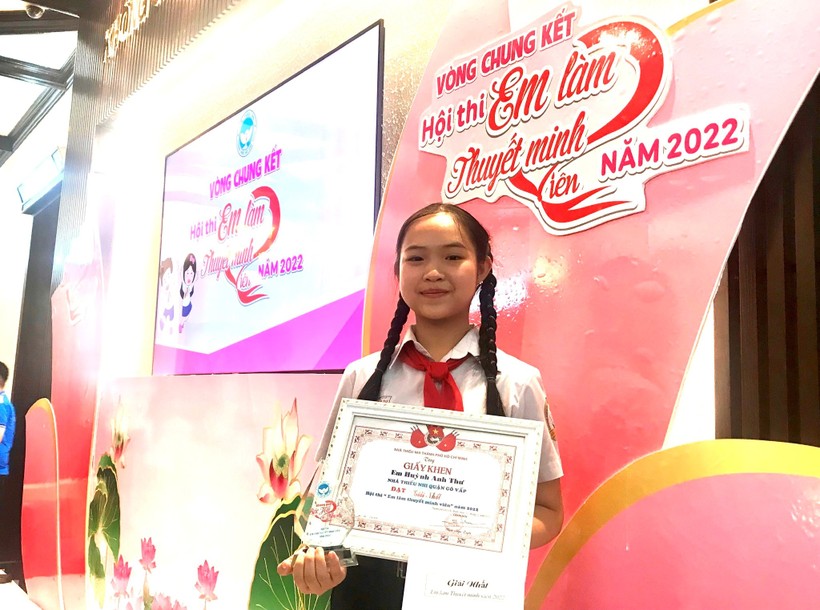 Em Huỳnh Anh Thư ứng cử viên Công dân trẻ tiêu biểu TPHCM 2023. Ảnh: Liên đội THCS Nguyễn Du, Gò Vấp.