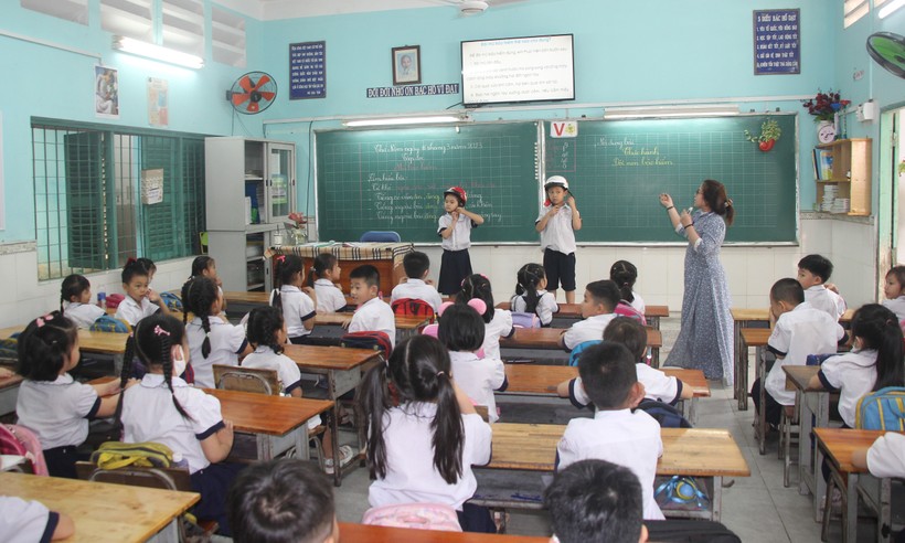 Tiết học của học sinh Trường tiểu học Hà Huy Giáp (quận 12).