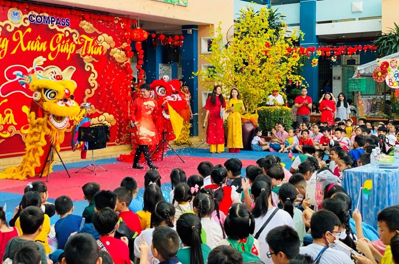 Trường tiểu học Nguyễn Thanh Tuyền tổ chức nhiều hoạt động mừng Xuân Giáp Thìn 2024.