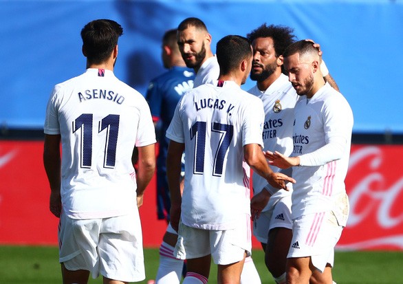 Real Madrid hưởng trọn niềm vui khi Hazard ghi bàn ngày trở lại sau chấn thương. 
