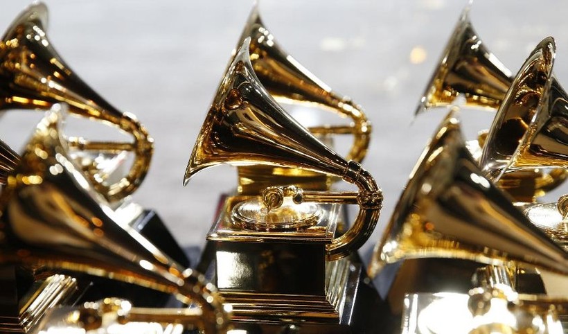 Lễ trao giải Grammy lần thứ 63 được dời lại sang ngày 14/3. 