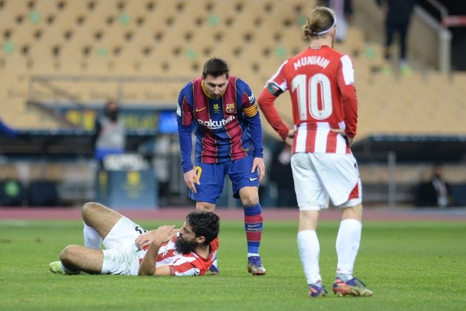 Messi chắc chắn vắng mặt trong trận Barca đối đầu Cornella ở Copa del Rey vào ngày 22/1. Ảnh: Getty.
