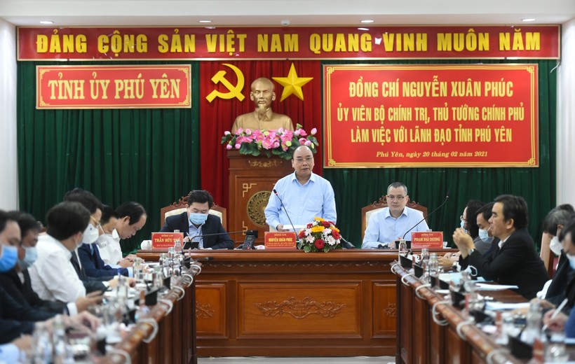 Thủ tướng Nguyễn Xuân Phúc làm việc với lãnh đạo tỉnh Phú Yên. 