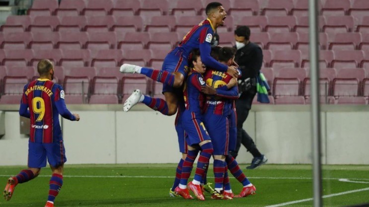 Messi và đồng đội đang được nắm quyền tự quyết ngôi vương ở La Liga.