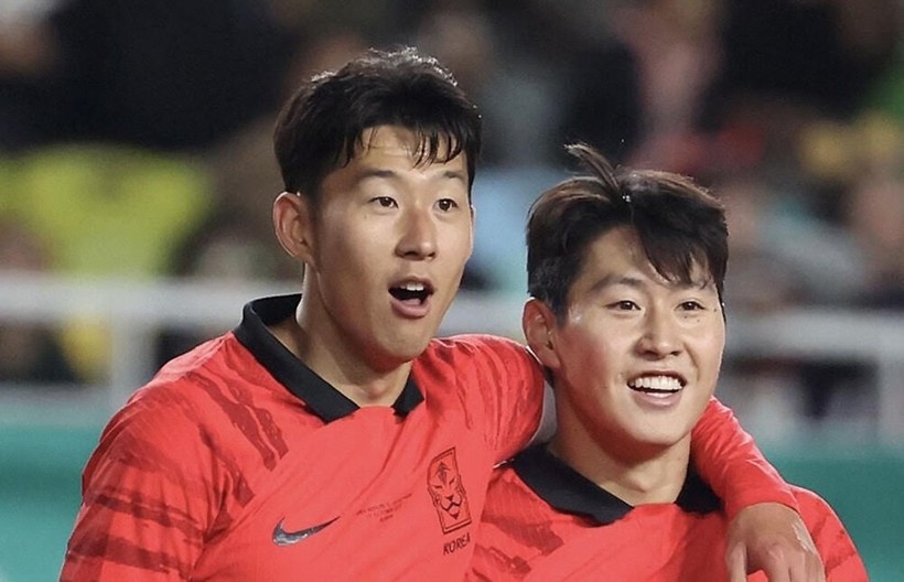 Cầu thủ bóng đá Son Heung Min dẫn đầu bảng xếp hạng thương hiệu sao Hàn.