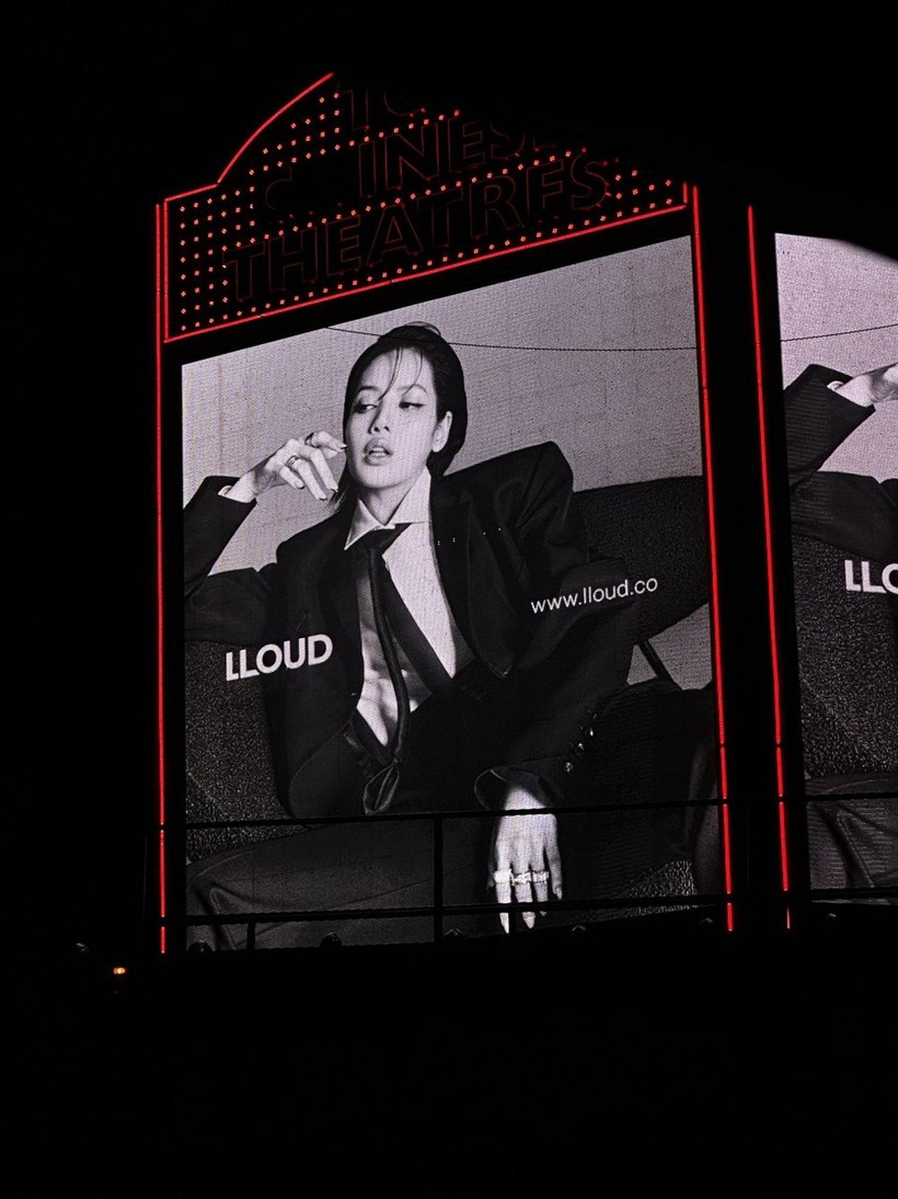 Lisa khởi động chiến dịch quảng cáo toàn cầu cho nhãn hiệu LLOUD của cô ấy.