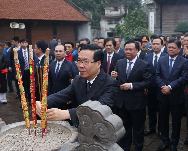 Chủ tịch nước Võ Văn Thưởng dâng hương tưởng niệm Đức Vua An Dương Vương