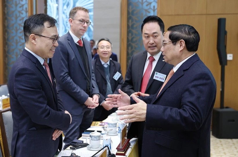 Thủ tướng Phạm Minh Chính với các đại biểu tham dự hội nghị. (Ảnh: Dương Giang/TTXVN)