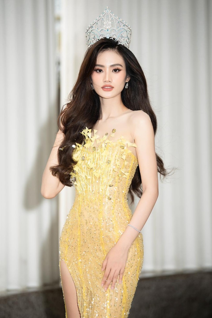Huỳnh Trần Ý Nhi - đương kim Miss World Vietnam.