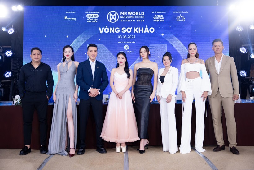 Dàn ban giám khảo tại Mr World Vietnam 2024.