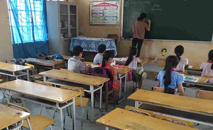 Lớp học tại trường TH số 1 Xuân Hòa thiếu vắng quá nhiều học sinh tại các buổi học.