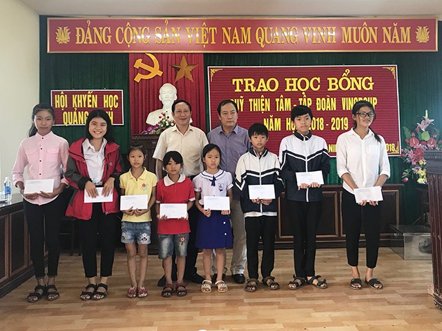Quỹ Thiện Tâm trao học bổng cho học sinh khó khăn của huyện Quảng Ninh tỉnh Quảng Bình trong năm học 2018-2019