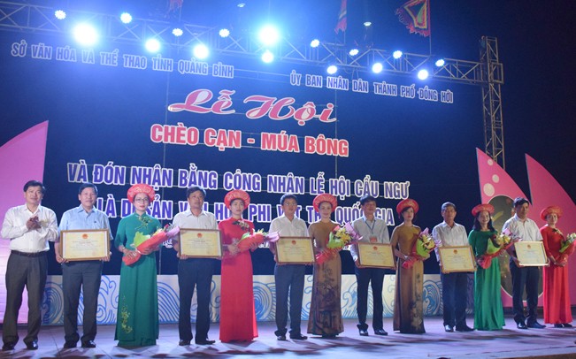 Lễ hội Cầu Ngư được công nhận là Di sản phi vật thể Quốc gia (Ảnh N.L baoquangbinh.vn)