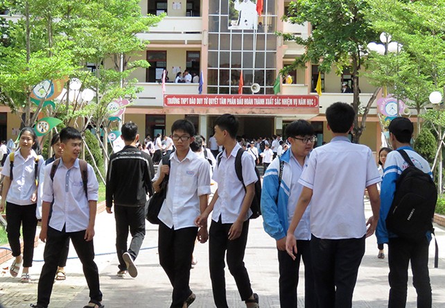 Các thí sinh tham dự kỳ thi tuyển sinh vào lớp 10 năm học 2019-2020 của tỉnh Quảng Bình.