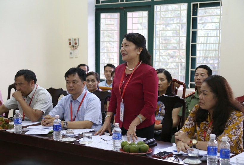 Thứ trưởng Bộ GD&ĐT Nguyễn Thị Nghĩa cùng đoàn công tác của Bộ GD&ĐT làm việc với ban chỉ đạo kỳ thi THPT quốc gia 2019 của tỉnh Quảng Trị