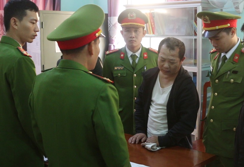Chủ cơ sở dịch vụ chứa gái mại dâm Nguyễn Văn Đức bị khởi tố và bắt tạm giam 4 tháng để phục vụ tiếp công tác điều tra phá án.