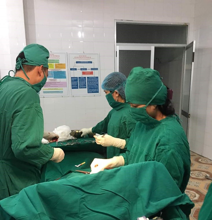 Quảng Bình: Huy động nhân viên bệnh viện hiến máu cứu sản phụ vỡ thai ngoài tử cung