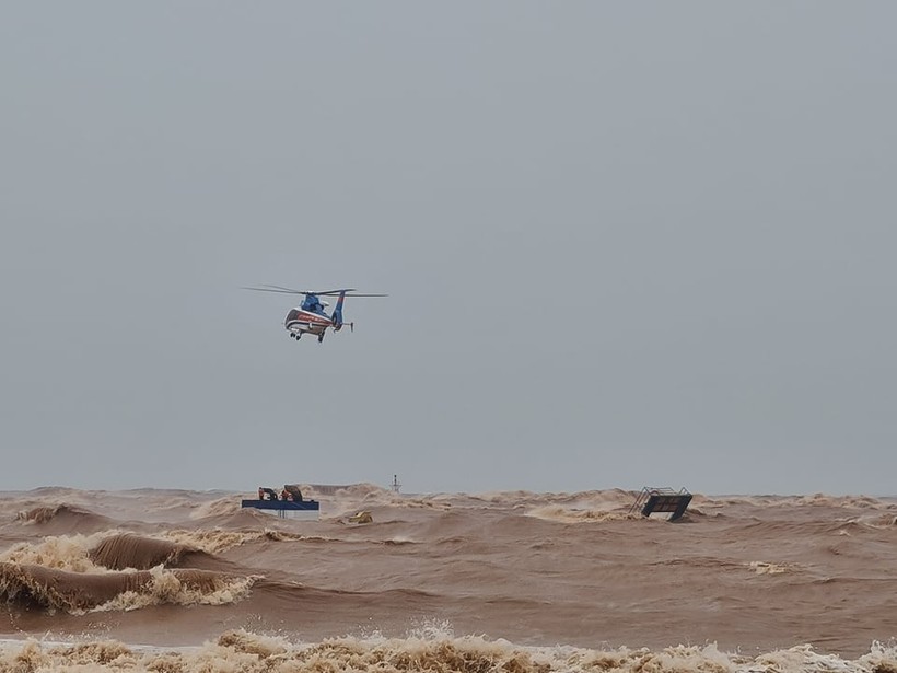 Phương án đưa trực thăng cứu hộ các thuyền viên đã thành công trong việc cứu hộ các thuyền viên mắc kẹt trên tàu Vietship 01