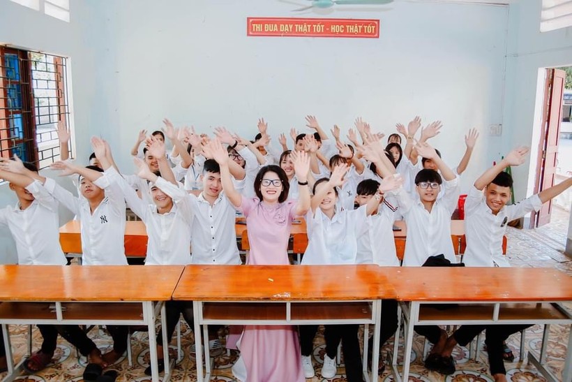 Lớp 12 trường THCS,THPT Dân tộc Nội trú Hà Tĩnh