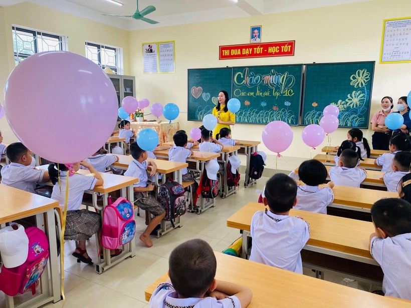 Những cán bộ, giáo viên được đề nghị xét tặng năm 2023 đã có nhiều năm cống hiến cho sự nghiệp giáo dục Hà Tĩnh.