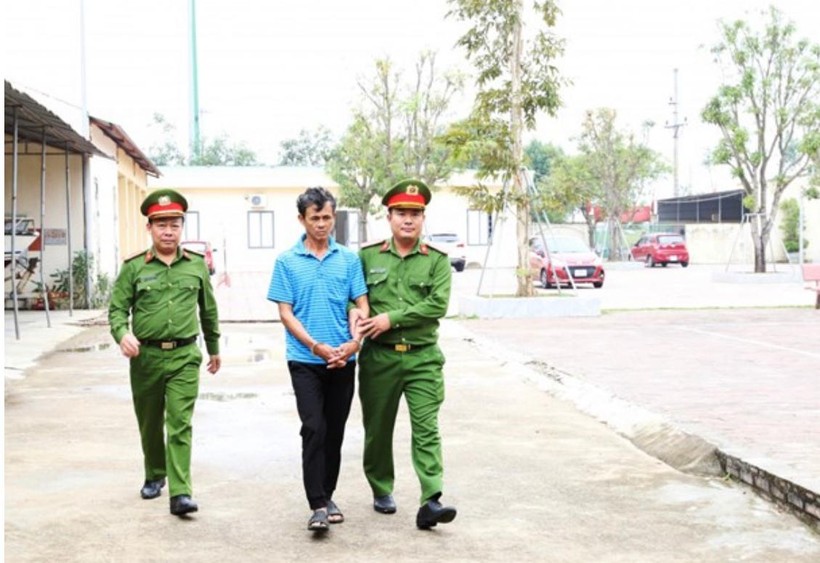 Đối tượng Nguyễn Đăng Viện bị lực lượng chức năng bắt giữ sau 2 năm lẫn trốn.( Ảnh Công an Hà Tĩnh).