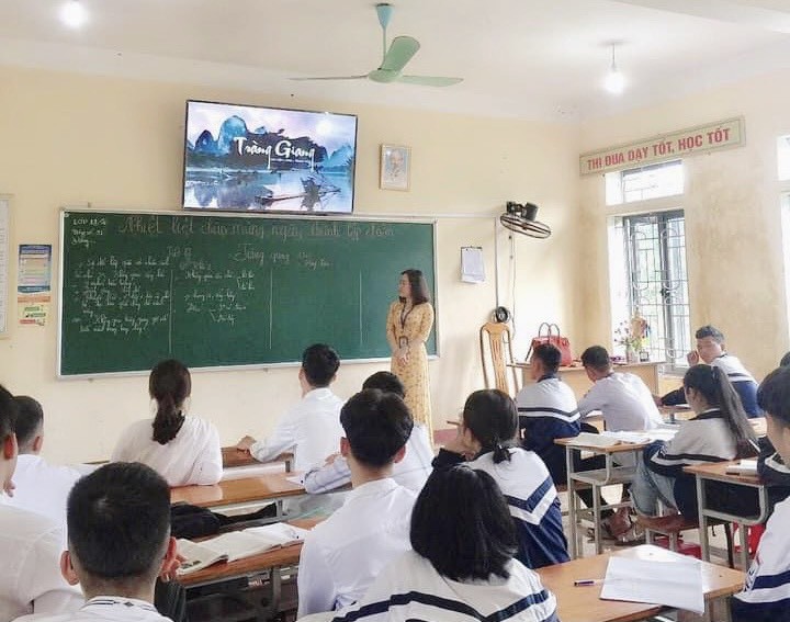 Các nhà trường học tại Hà Tĩnh tăng cường ôn tập cho học sinh trước kỳ thi thử.