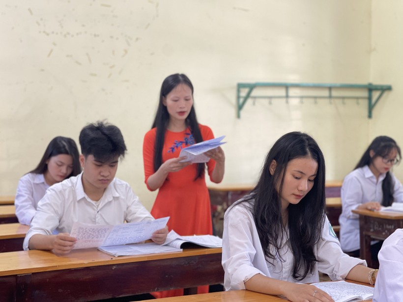 Hà Tĩnh đặc cách công nhận học sinh giỏi tiếng Anh qua điểm IELTS, TOEFL, TOEIC.