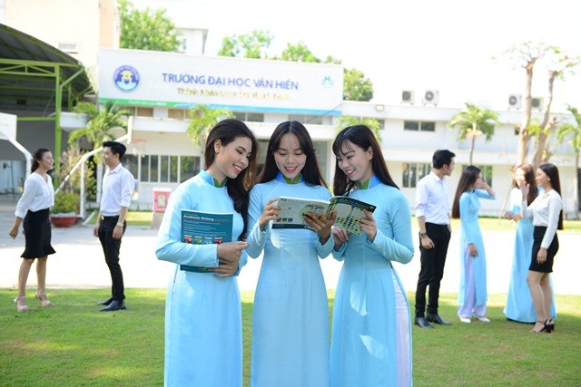 Sinh viên Trường ĐH Văn Hiến