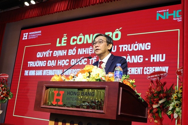PGS.TS Hồ Thanh Phong phát biểu tại lễ nhận quyết định bổ nhiệm hiệu trưởng HIU